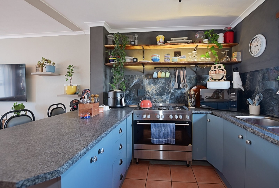 2 Bedroom Property for Sale in Parklands Western Cape